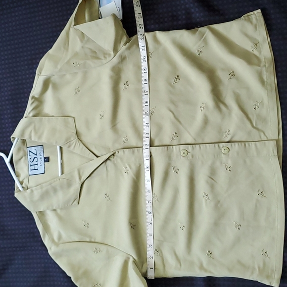 HSZ Studio, pale green, short sleeve size XL - Picture 8 of 11